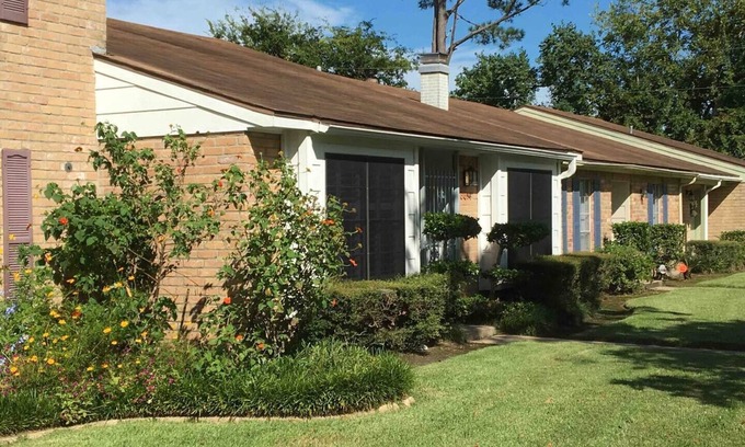 Beaumont Condo | Cozy Dowlen West Townhome