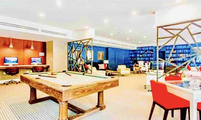 West Freemason Apartment | Cozy Downtown Norfolk Apartment with Balcony and City View.