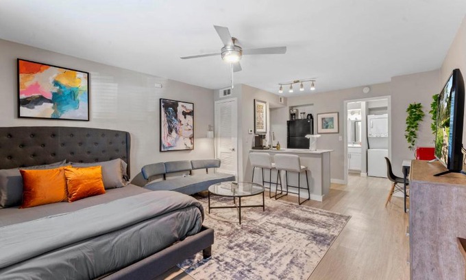 Allandale Apartment | Cozy Efficiency Studios Close to Downtown and Domain