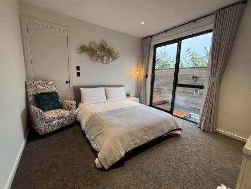 Long Bay House | Cozy Ensuite