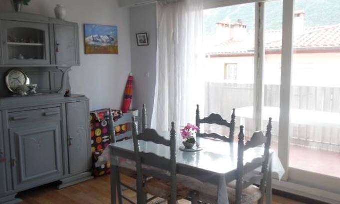 Amelie-les-Bains-Palalda Apartment | Cozy F2 Apartment, Sleeps 4, Parking, Pet-Friendly, Near City Center & Thermal Baths