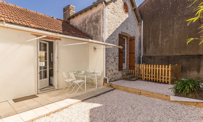 Saint-Brevin-les-Pins Cottage | Cozy Family Home, Close to Saint-Brevin-les-Pins Center and Ocean, Free Parking, WiFi Included