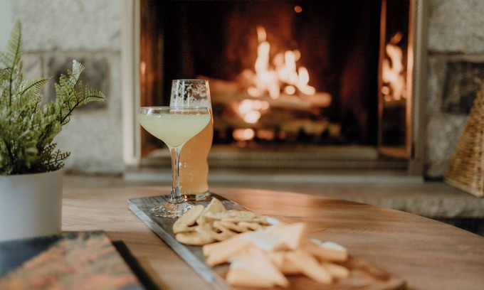Pocono Pines Ski Chalet | Cozy, Family-Friendly Chalet in Lake Naomi - Sleeps 10 - Pocono Pines Retreat