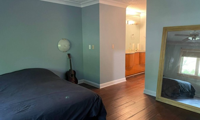 Cape Saint Claire House | Cozy family-home in the woods, 10 min to Naval Academy!