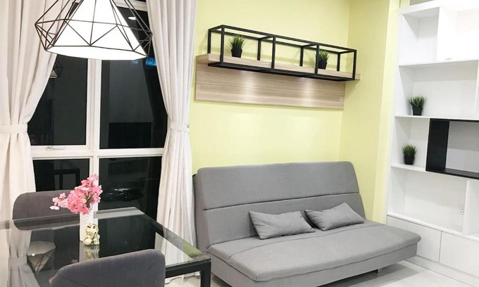 George Town Apartment | Cozy Family Suite at Strait Garden Suite