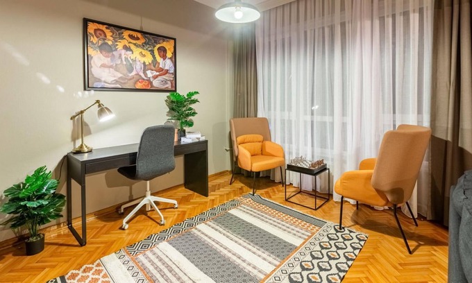Nisantasi Apartment | Cozy Flat near Trendy Attractions in Nisantasi