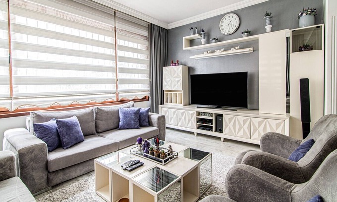 Moda Apartment | Cozy Flat Near Various Popular Attractions in Moda