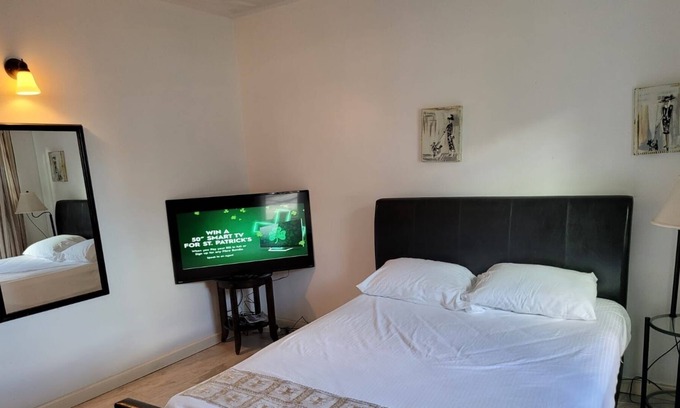 Little Bay House | Cozy Fully Equipped Apartment for Ultimate Comfort