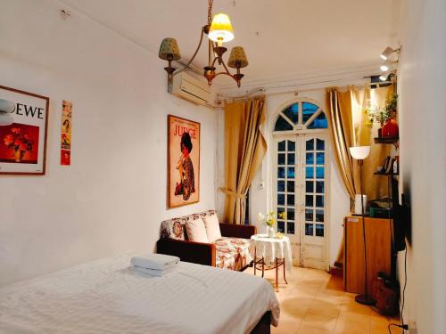 Hang Trong Hotel | Cozy Fun Homestay 16