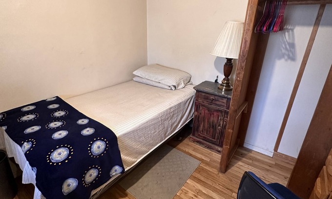 Albuquerque House | Cozy, furnished room - 5 mins walk to UNM Hospital