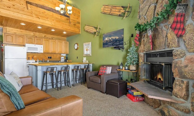 Grand Elk Ranch Condo | Cozy Granby Loft near Winter Park and RMNP
