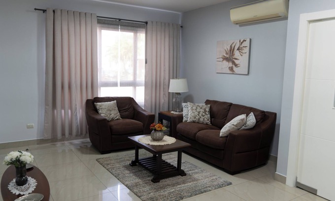 Guayaquil Apartment | Cozy Ground Floor Apartment in Ciudadela Private Security 24H. Guayaquil