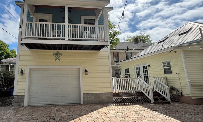 Lincolnville Apartment | Cozy Guesthouse: Walk to Town, Shops & Dining - Secure parking