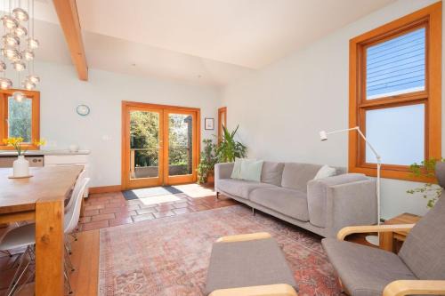 Riley Park Apartment | Cozy Heritage Home Near Main St