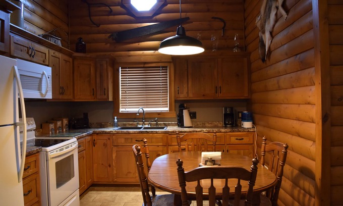 Crivitz Cabin | Cozy High Falls Cabin