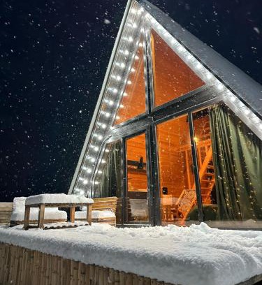 Likani Ski Chalet | Cozy Hills