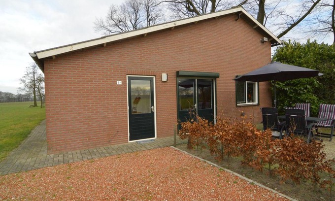 Aalten House | Cozy Holiday Home near Forest in Aalten