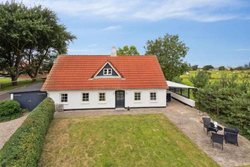 Ballum Villa | Cozy Holiday Home With A View Of The North Sea