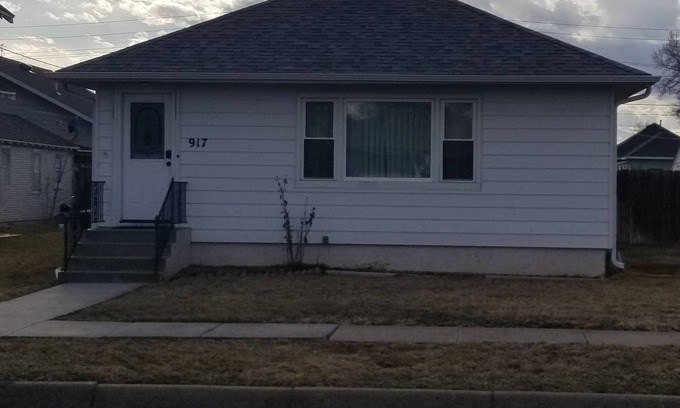 Bridgeport House | cozy Home away from home