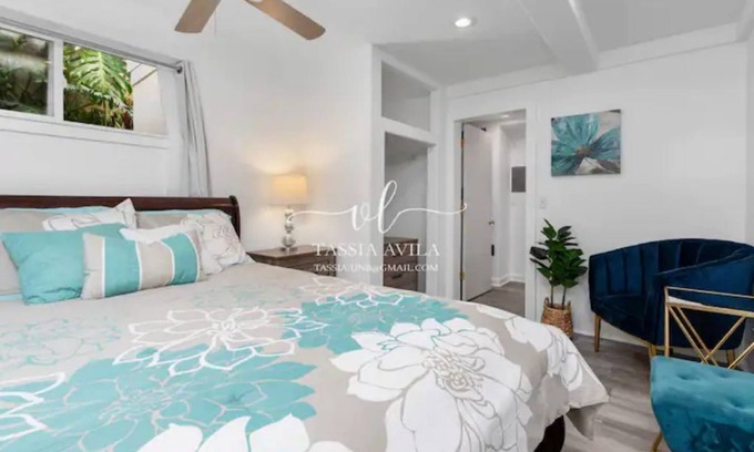 Liliha - Kapalama House | Cozy Home Downtown, 2 Bed 1 Bath - Free Parking