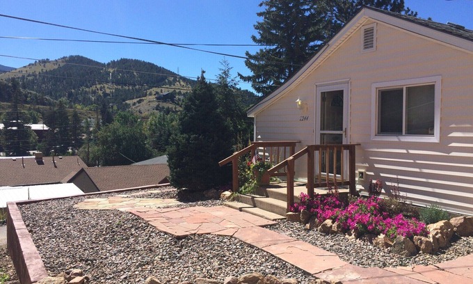 Idaho Springs House | Cozy home - Idaho Springs west of Denver walking distance to historic downtown.