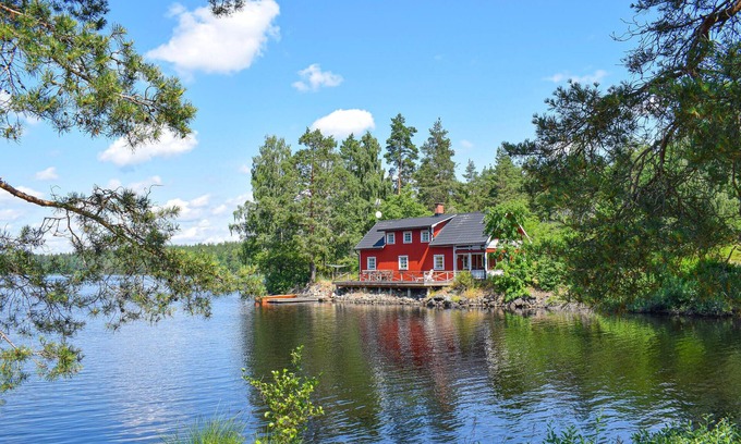 Hogsby Municipality House | Cozy home in Högsby with sauna