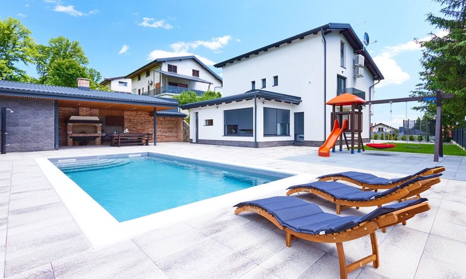 Karlovac House | Cozy home in Karlovac with sauna