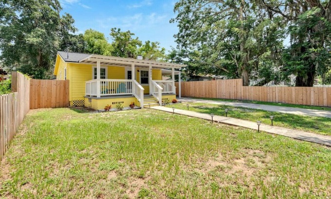 Sulphur Springs House | Cozy Home In Prime Location Near Busch Gardens