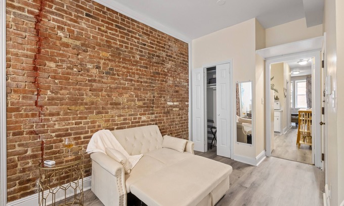 Hoboken Apartment | Cozy Home Minutes From NYC