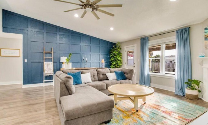 Gulf Breeze House | Cozy Home Minutes to Beaches