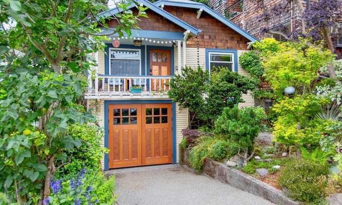 Wallingford House | Cozy Home Near Lake Union & UW