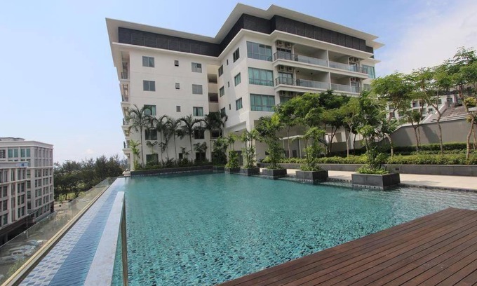 Downtown Kota Kinabalu Apartment | Cozy Homestay THE LOFT IMAGO Spacious Room by WJ Homestay