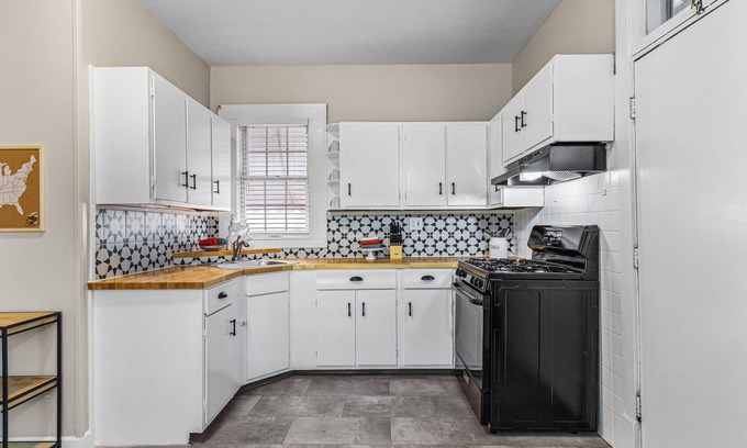 St. Louis House | Cozy House-Great Location-Walk to the Zoo Museums
