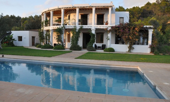 Sant Llorenc de Balafia House | Cozy house in the countryside in Ibiza