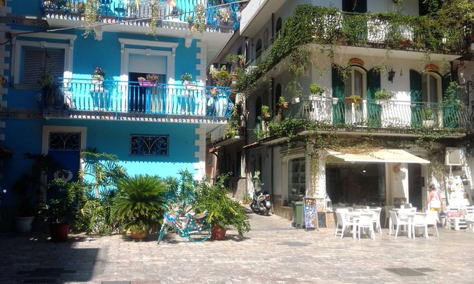 Mazzeo Apartment | Cozy house on the sea side