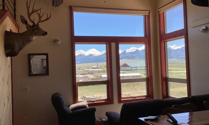 Westcliffe House | Cozy house, with Epic views from Sangre de Cristo mountains
