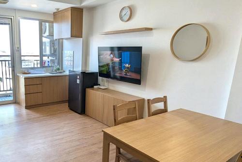 Bandung Kulon Apartment | Cozy Japanese Muji Style 2Bedroom up to 7 people