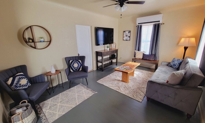 Yuma House | Cozy Kasita Del Sol in the Heart of Yuma