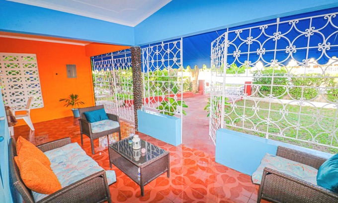 Ziadie Gardens House | ★ Cozy Kingston Getaway ★ Relaxing, Quaint & Centrally Located ★