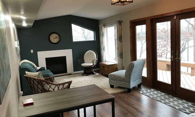 Alexandria House | Cozy lake home on the beautiful chain of Lakes in Alexandria!