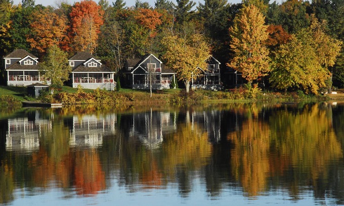 Port Stanton Cottage | Cozy Lakeside Cottage in Muskoka
