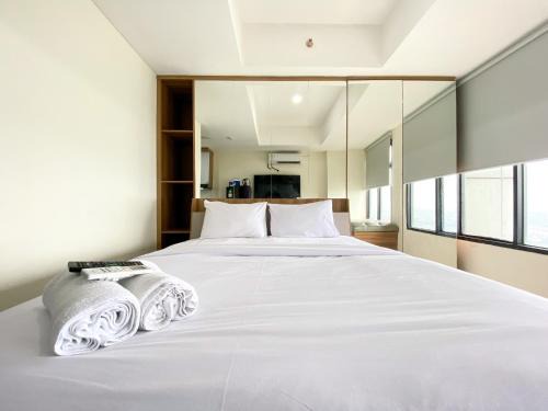 Cikarang Apartment | Cozy Living Studio Pollux Chadstone Apartment By Travelio