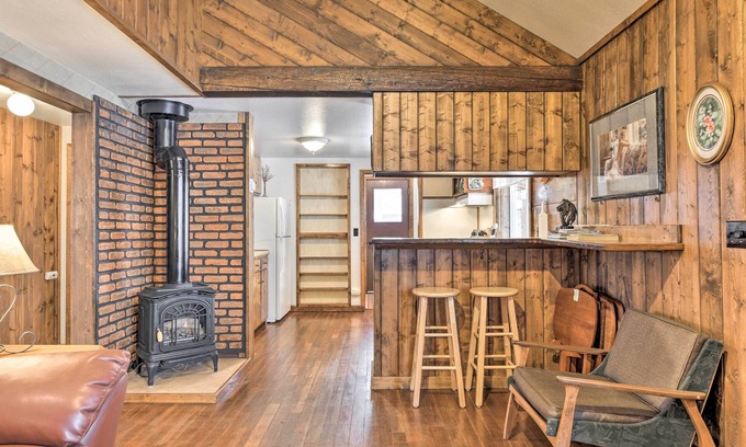 Creede Cabin | Cozy Log Cabin Escape In the Heart of Creede!