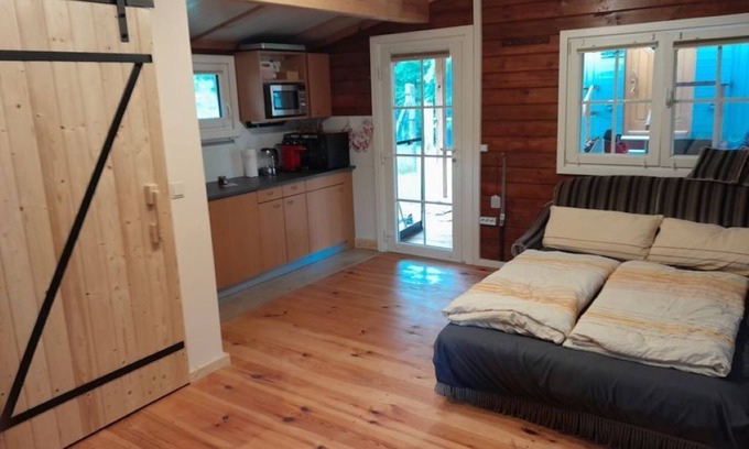 Oberhavel Cabin | Cozy log cabin for 1-2 people in an absolutely quiet location with lake access.