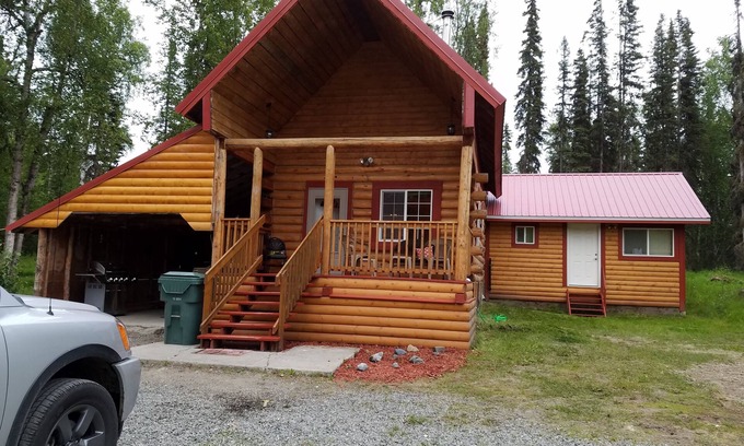 Sterling Cabin | Cozy Log Cabin In The Woods - Friends And Families Welcome!