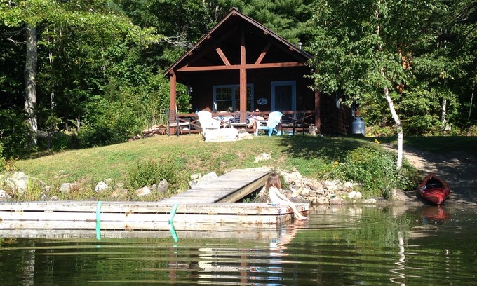 Dedham Cabin | Cozy Log Cabin on Private Pond