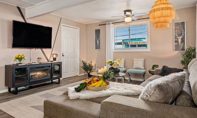 Surfside Beach House | Cozy Mid & Long Stays at Surfside Beach| 31+ Days