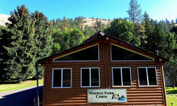 Kamiah Cabin | Cozy Middle Fork Cabin. n Across from Clearwater River