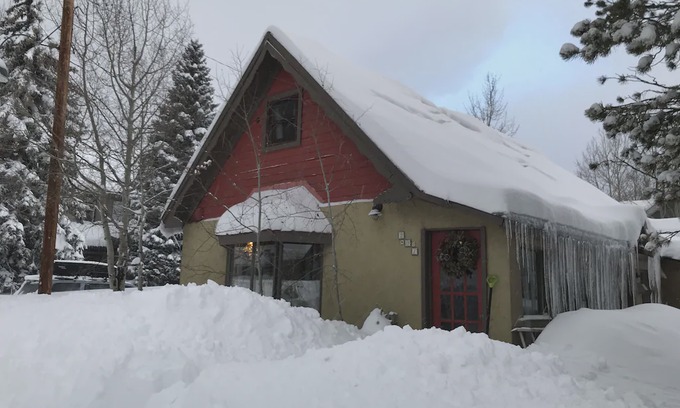 Crested Butte Cabin | Cozy Miner's Cabin, Downtown Crested Butte