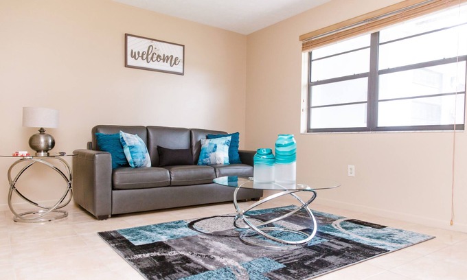 Miramar Apartment | Cozy Miramar Home- Fully furnished